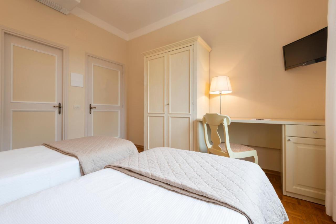 Hotel Villa Quiete Montecassiano Esterno foto